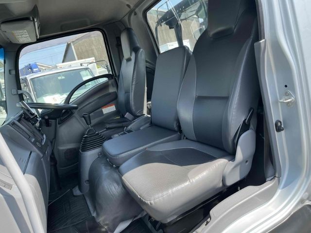 ISUZU FORWARD 2013 Image 31