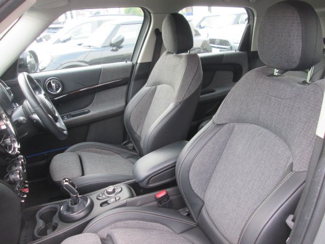 BMW MINI COOPER D CROSSO 2022 Image 31