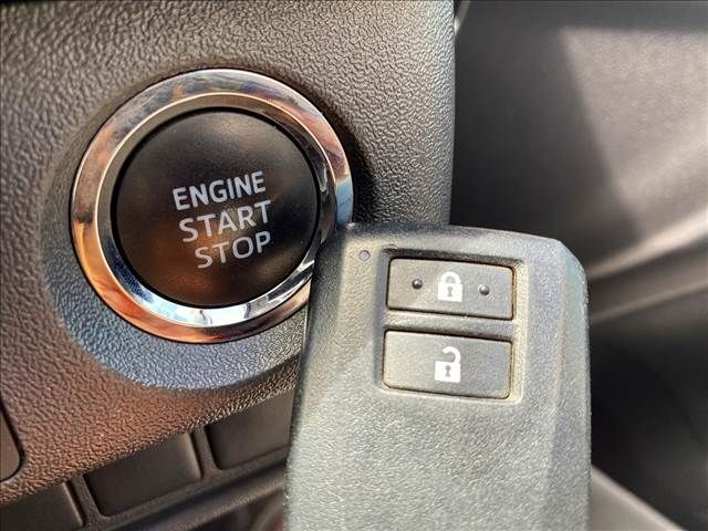 TOYOTA REGIUSACE VAN 4WD 2015 Image 31