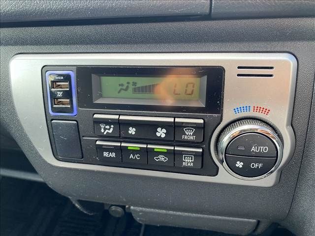 TOYOTA REGIUSACE VAN 4WD 2015 Image 31