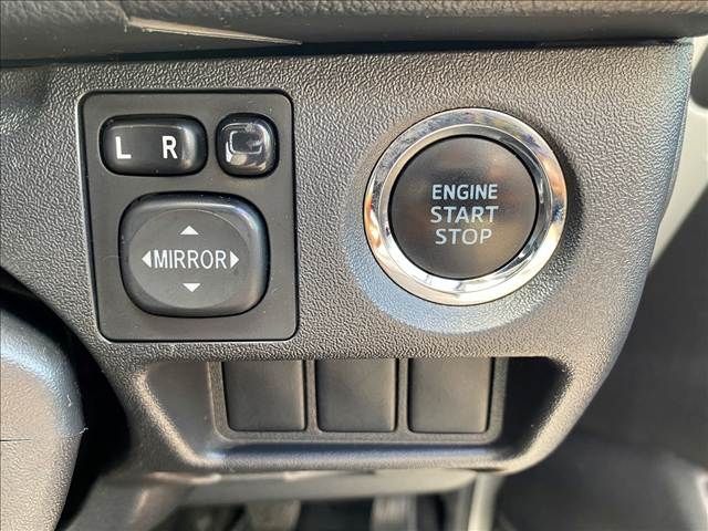 TOYOTA REGIUSACE VAN 4WD 2015 Image 31