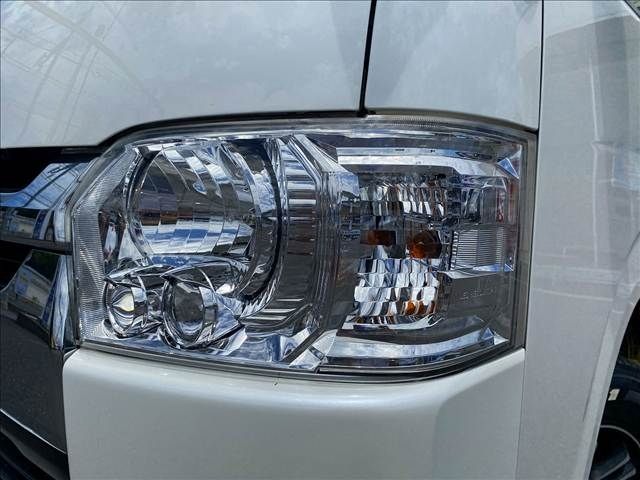 TOYOTA REGIUSACE VAN 4WD 2015 Image 31