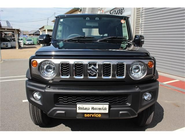 SUZUKI JIMNY NOMADE 2025 Image 31