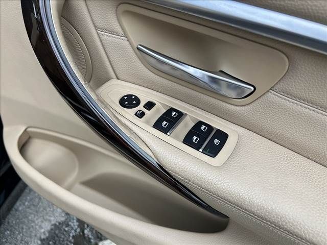 BMW 3SERIES TOURING 2016 Image 31