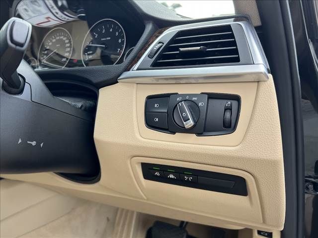 BMW 3SERIES TOURING 2016 Image 31