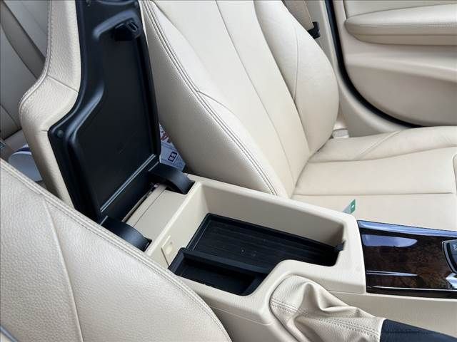 BMW 3SERIES TOURING 2016 Image 31