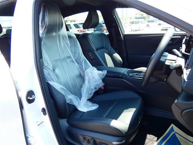 TOYOTA CROWN CROSSOVER 2022 Image 31