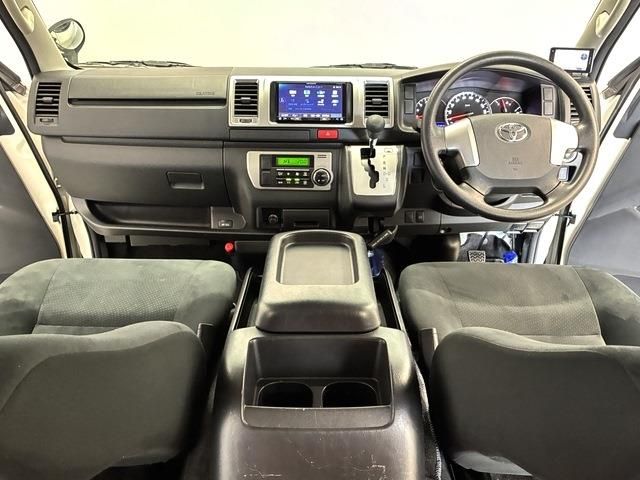 TOYOTA HIACE VAN 4WD 2015 Image 31