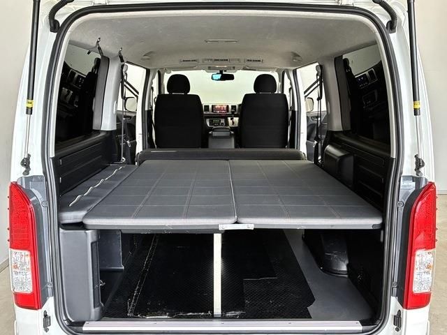 TOYOTA HIACE VAN 4WD 2015 Image 31