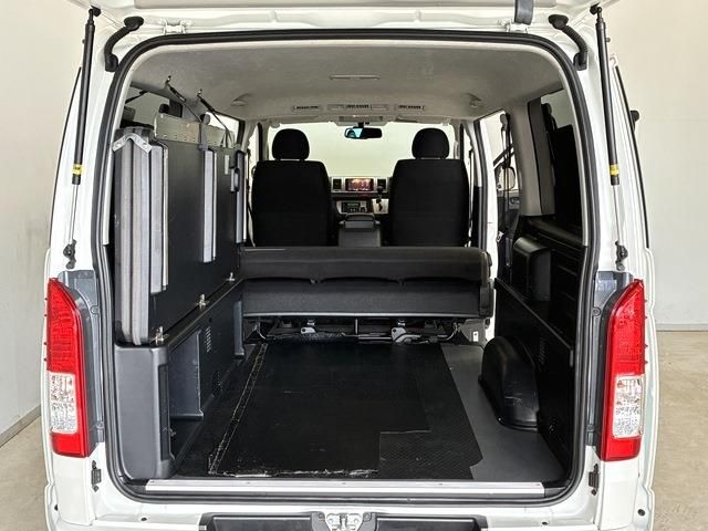 TOYOTA HIACE VAN 4WD 2015 Image 31