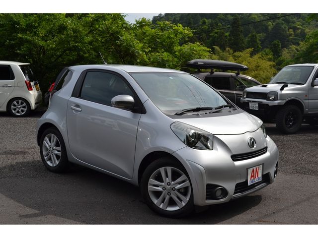 TOYOTA IQ 2012 Image 31