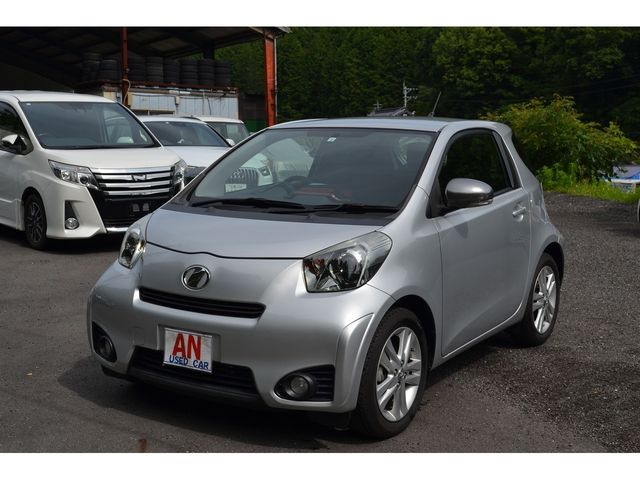 TOYOTA IQ 2012 Image 31