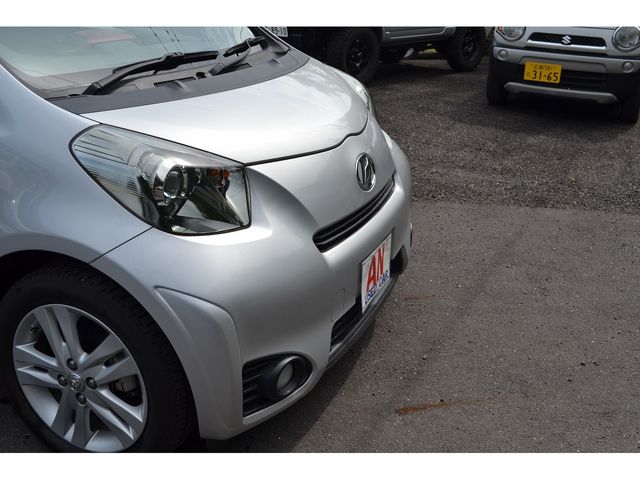 TOYOTA IQ 2012 Image 31