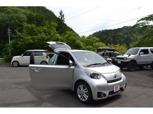 TOYOTA IQ 2012 Image 31