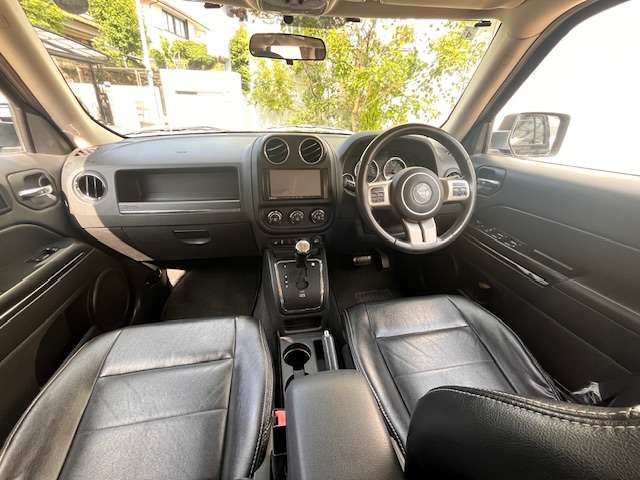 JEEP PATRIOT 2011 Image 31
