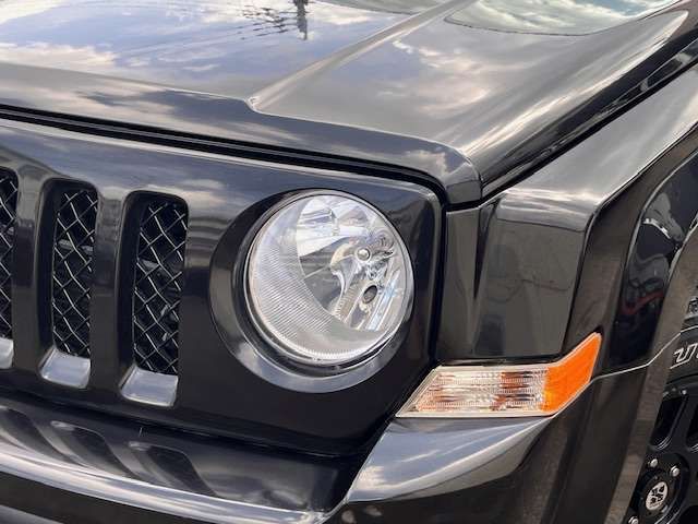 JEEP PATRIOT 2011 Image 31