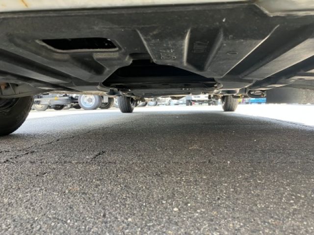 TOYOTA HIACE COMMUTER 2010 Image 31