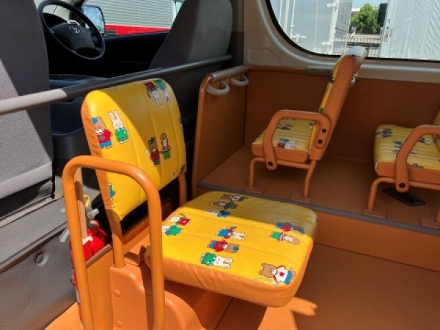 TOYOTA HIACE COMMUTER 2010 Image 31