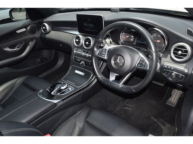 MERCEDES BENZ C CLAS 2018 Image 31