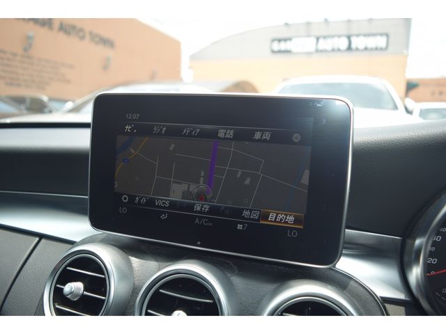 MERCEDES BENZ C CLAS 2018 Image 31