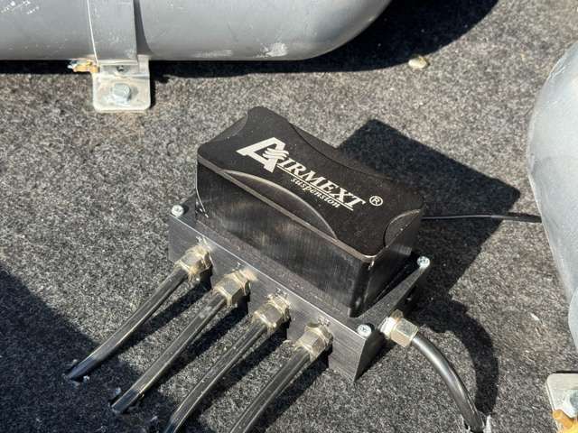 TOYOTA CROWN SEDAN 2011 Image 31