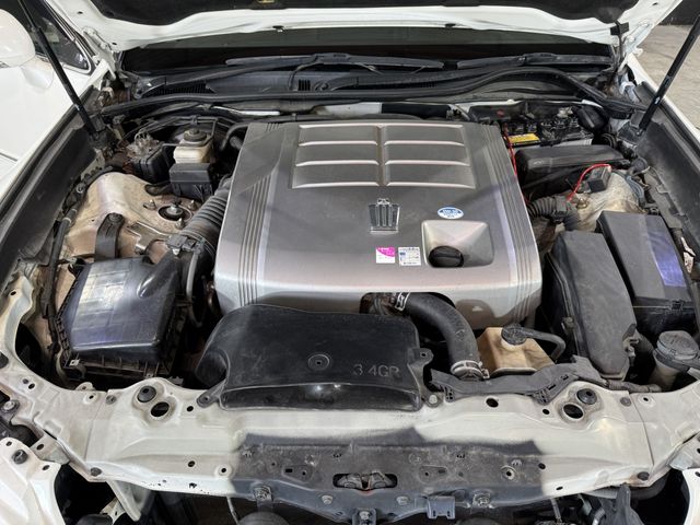 TOYOTA CROWN SEDAN 2011 Image 31