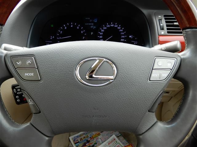 TOYOTA LEXUS LS460 2009 Image 31