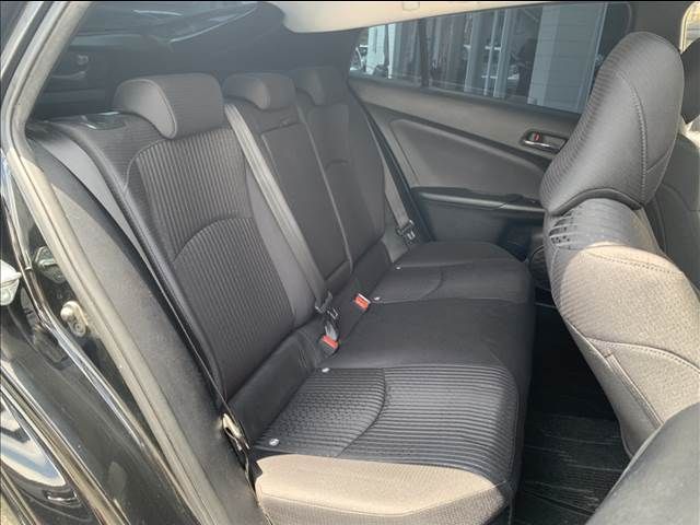 TOYOTA PRIUS 2016 Image 31