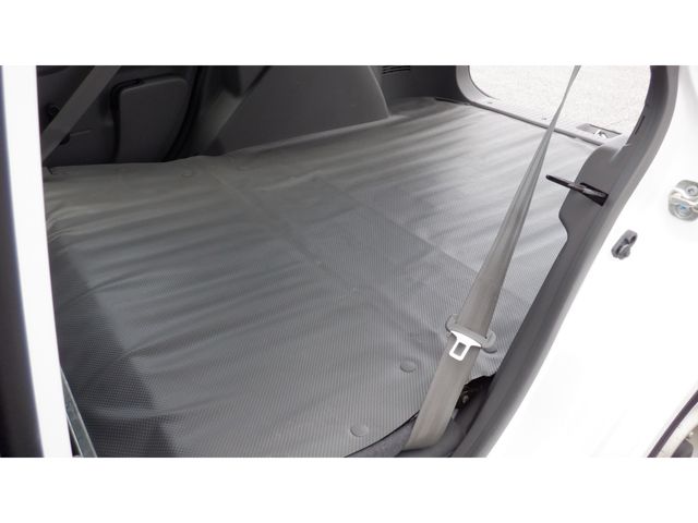 NISSAN NV150 AD 2WD 2018 Image 31