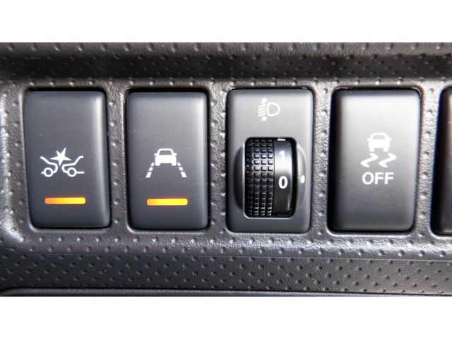 NISSAN NV150 AD 2WD 2018 Image 31