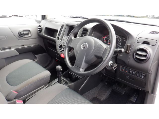 NISSAN NV150 AD 2WD 2018 Image 31