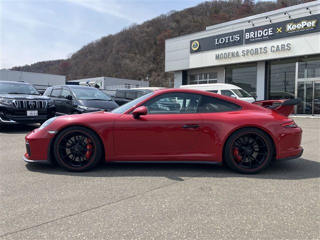 PORSCHE 911 2018 Image 31