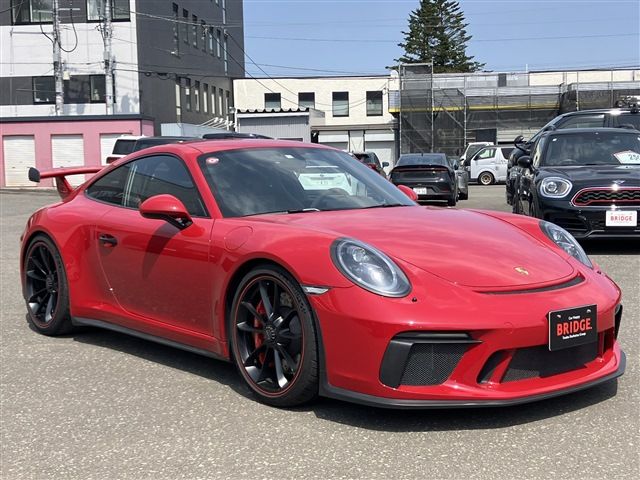 PORSCHE 911 2018 Image 31