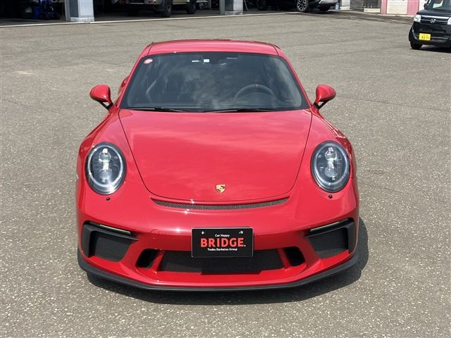 PORSCHE 911 2018 Image 31
