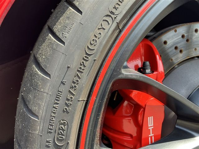 PORSCHE 911 2018 Image 31