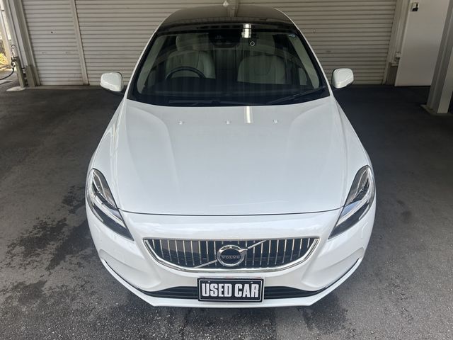 VOLVO V40 2019 Image 31