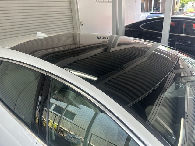 VOLVO V40 2019 Image 31