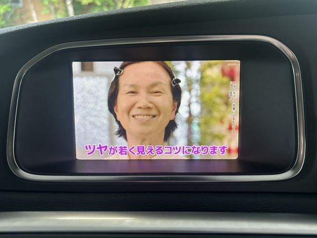 VOLVO V40 2019 Image 31