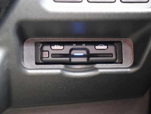 TOYOTA HIACE VAN 2WD 2020 Image 31