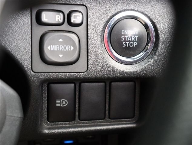 TOYOTA HIACE VAN 2WD 2020 Image 31