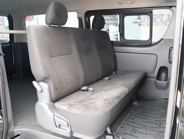 TOYOTA HIACE VAN 2WD 2020 Image 31