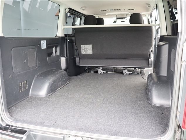 TOYOTA HIACE VAN 2WD 2020 Image 31