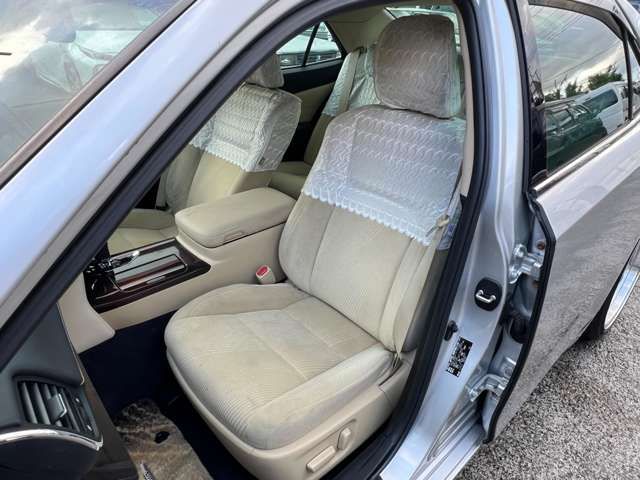 TOYOTA CROWN SEDAN 2013 Image 31