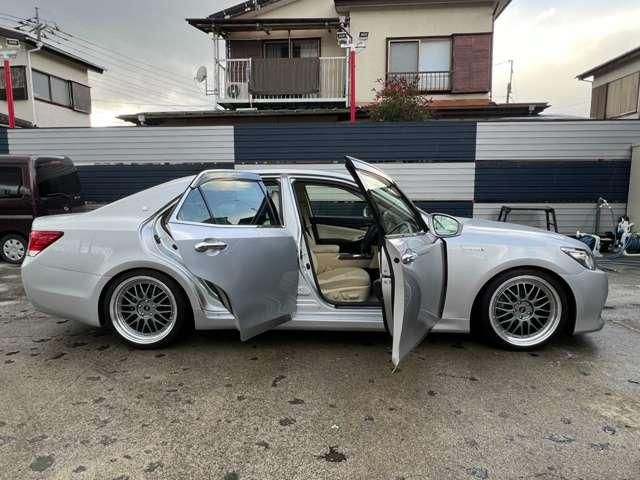 TOYOTA CROWN SEDAN 2013 Image 31