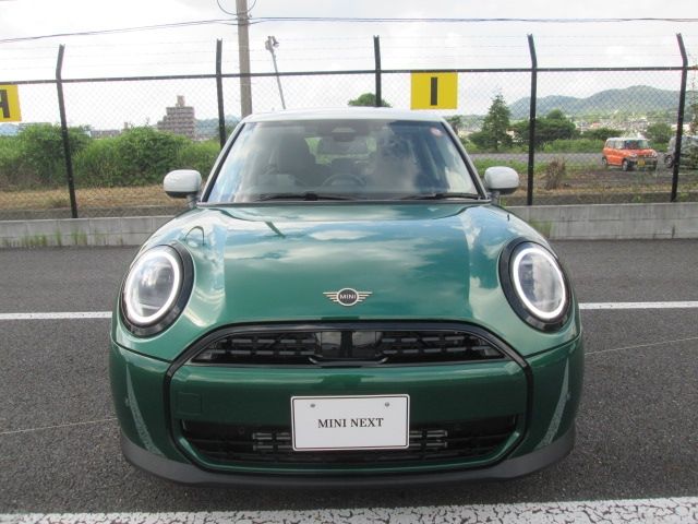 BMW MINI COOPER 5DOOR 2025 Image 31
