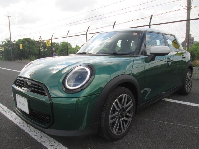 BMW MINI COOPER 5DOOR 2025 Image 31