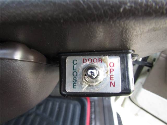 NISSAN HOMY MICROBUS 1992 Image 31