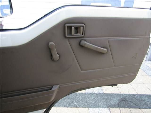 NISSAN HOMY MICROBUS 1992 Image 31