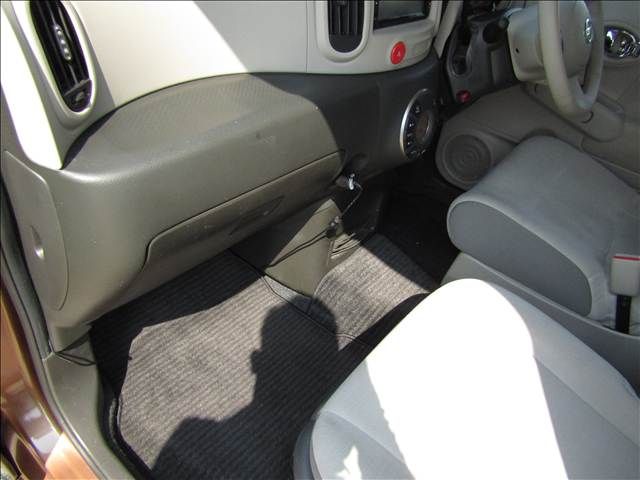 NISSAN CUBE 2013 Image 31