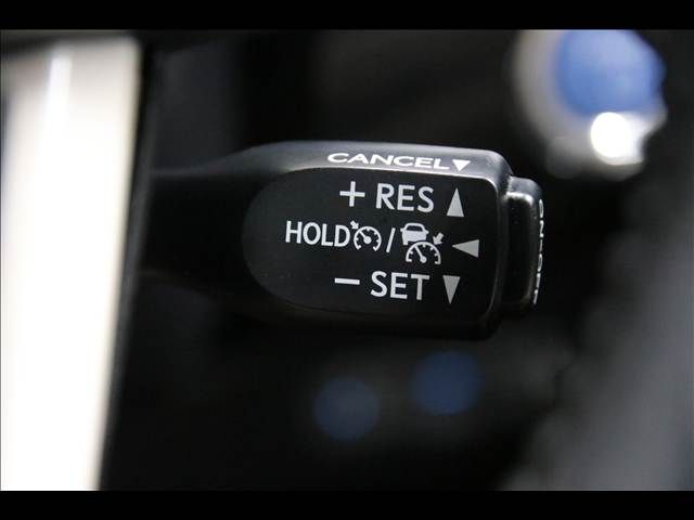 TOYOTA PRIUS PHV 2017 Image 31